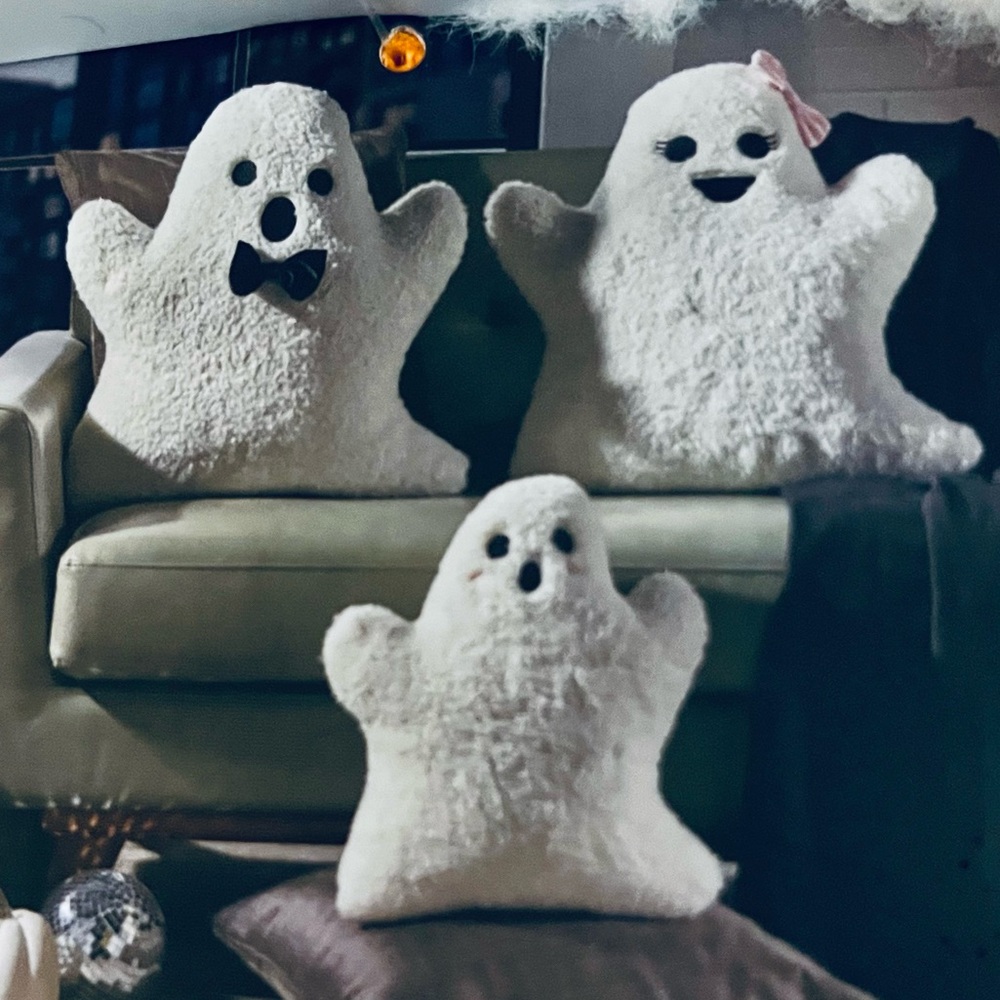 Novogratz Halloween 👻 Set of 3 Ghost Pillows